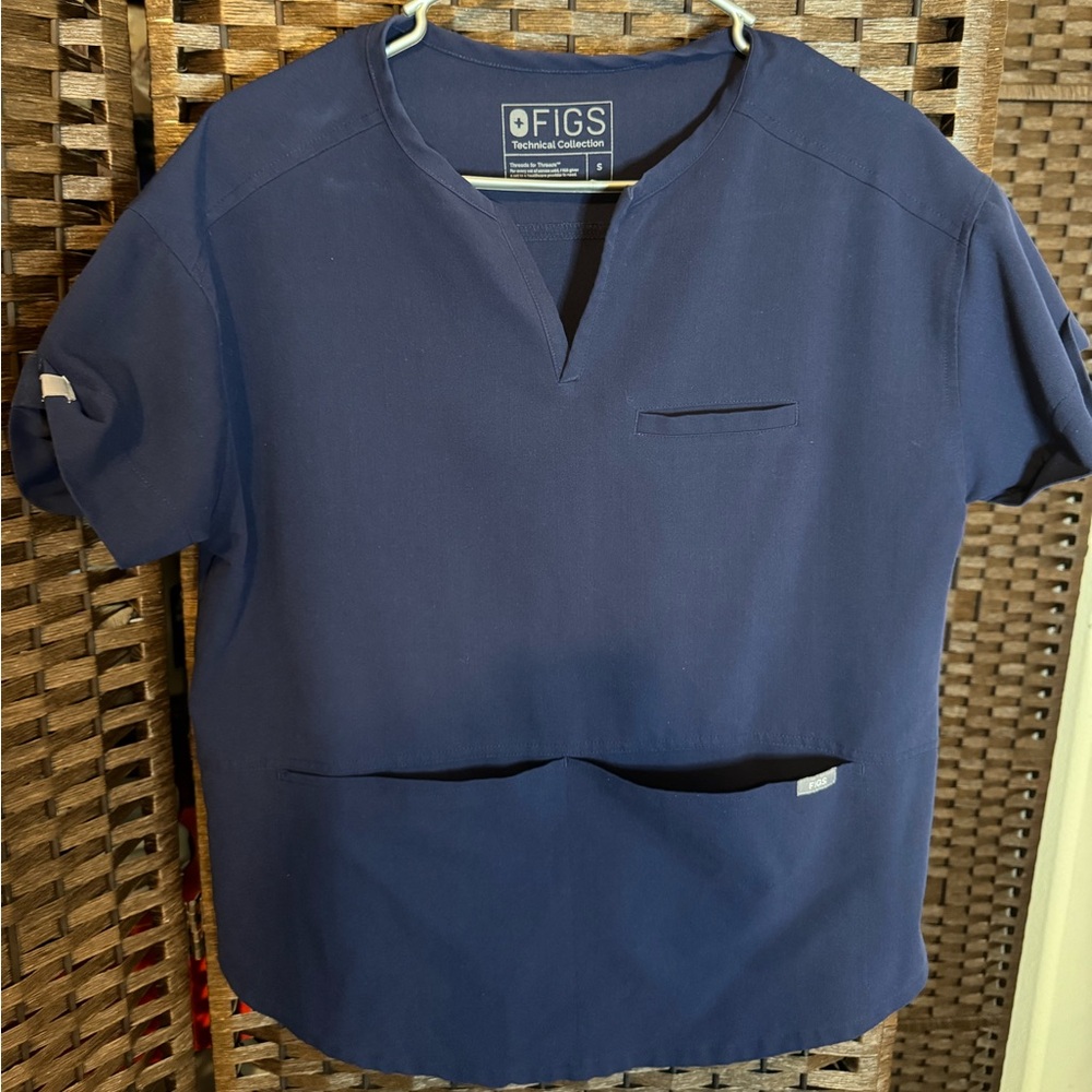 Figs Men's Navy Short Sleeve Shirt